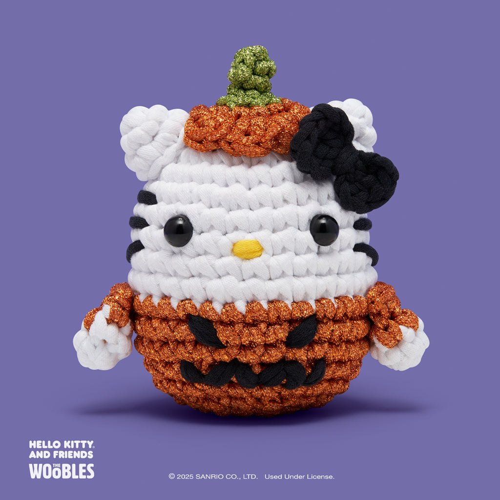 33HK-02-HalloweenHelloKitty-FW-VP11-WEB