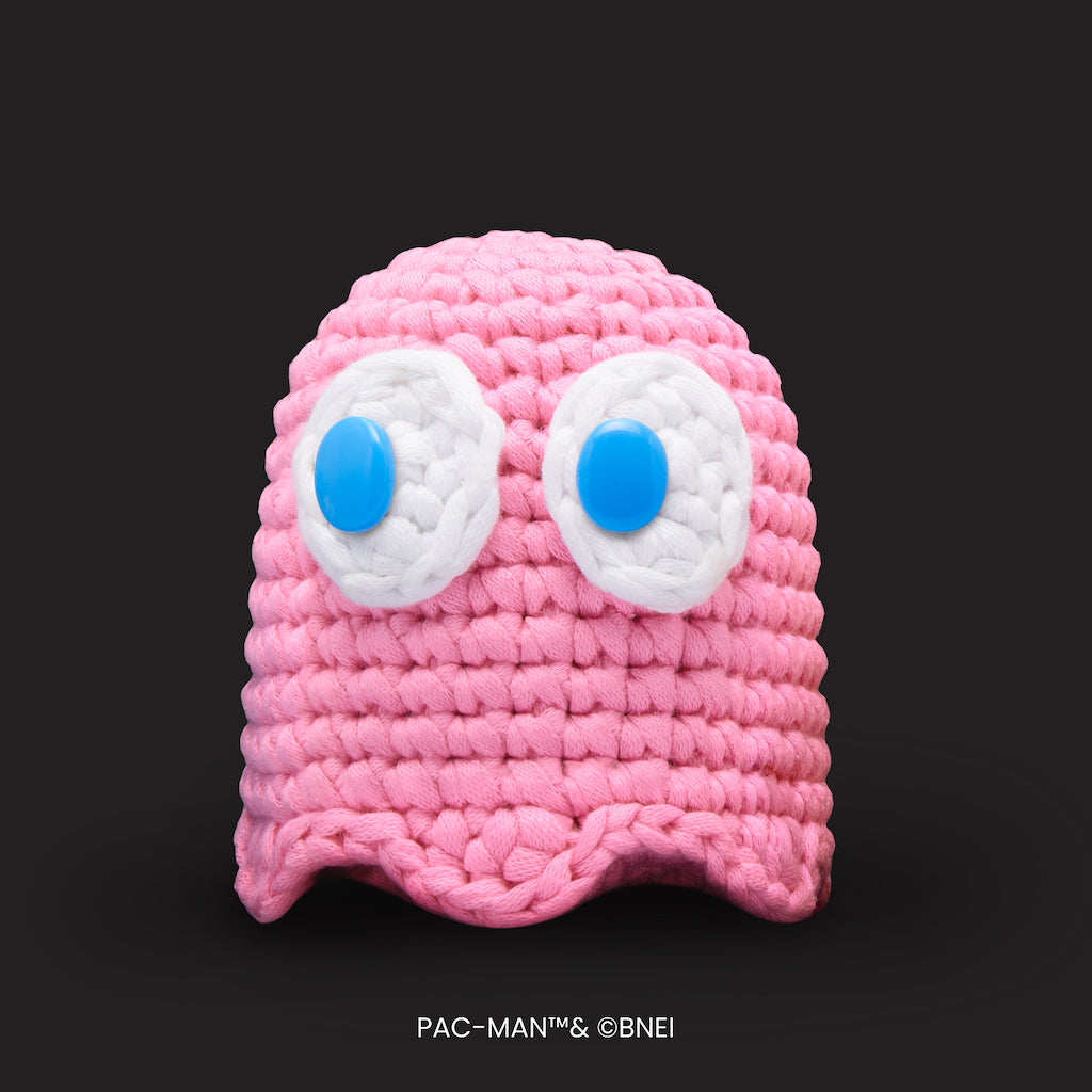 33PN-Pinky-FW-Black-RET_1