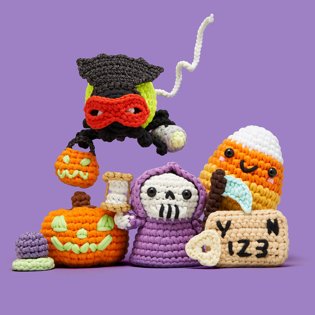 88HLW-SmellsLikeHalloweenSpirit-Bundle-VT1-WEB