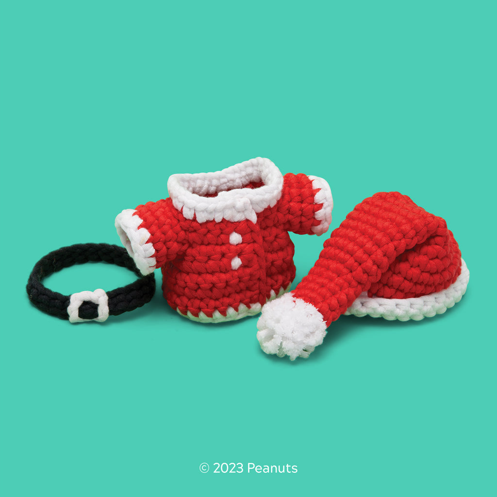 93SAN-SnoopySantaOutfit-GT2-1b-RET_2_f8d8f528-f9dd-4a88-a62b-6317f5cc8166
